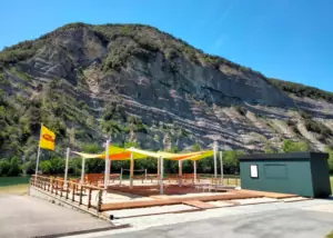 camping yelloh village snack