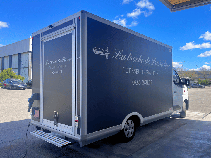 camion foodtruck novakiosk Camion food truck rôtisserie 
