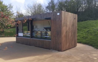 kiosque snack bardage bois micropolis
